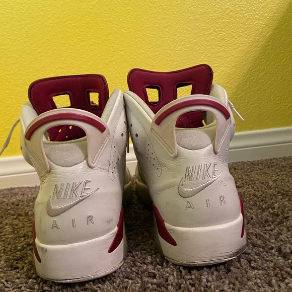 Retro Jordan Maroon 6 Size 11 - Picture 3 of 4